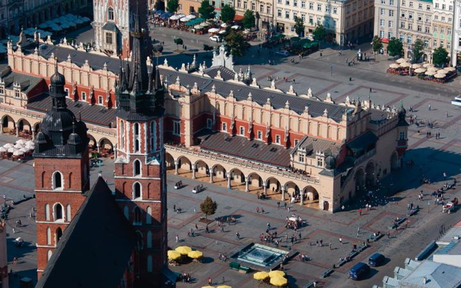 Dziedzictwo kulturowe i wytyczne konserwatorskie niewątpliwie narzucają pewne reguły. Ja jednak widz