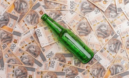 1 978,49 zł brutto z tytułu całkowitej niezdolności do pracy - tyle wynosi w 2026 r renta alkoholowa