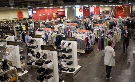 Liderzy utrzymują wysokie tempo