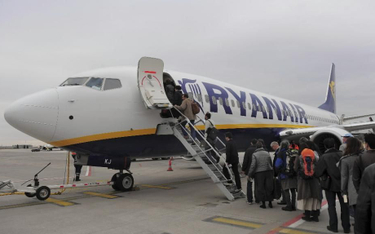 Samolot Ryanaira zajęty przez francuskie władze za bezprawną pomoc