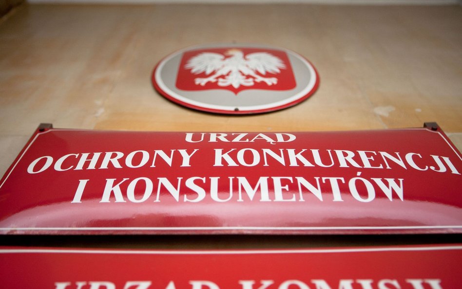 Skutki uchylenia kary za opóźnienia w płatnościach nałożonej przez Prezesa UOKiK