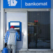 Polacy wolą zadłużać się w bankach niż oszczędzać