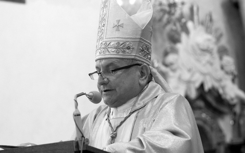 Bp Edward Janiak