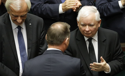Jarosław Kaczyński dał sygnał służbom, prokuraturze i sądom, żeby jego ludźmi się nie zajmowali