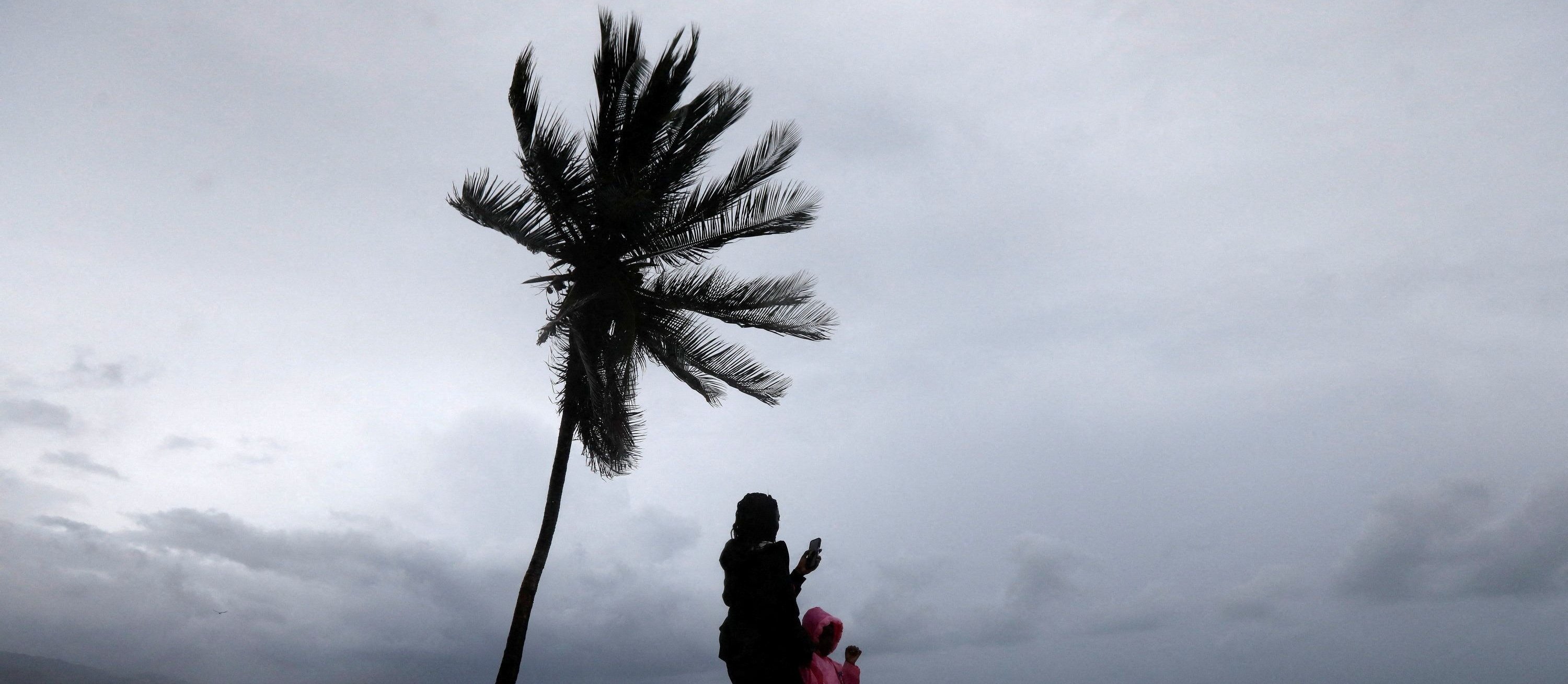 Jamajka drży przed Melissą. Najsilniejszy w historii kraju huragan uderzy w wyspę