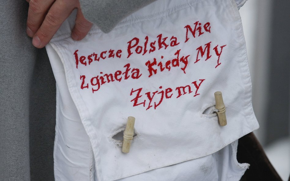 Mazurek Dąbrowskiego zasługuje na pełną ochronę prawną