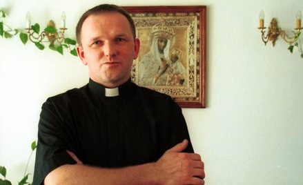 Ks. Wojciech Lemański, przywołując przykład O’Briena, zasugerował seksualne podłoże konfliktu