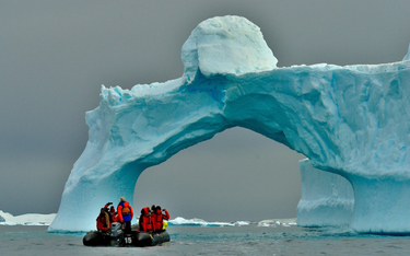 Wzrost emisji gazów cieplarnianych w niektórych częściach Antarktydy powoduje nie ocieplenie, lecz o