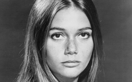 Amerykańska aktorka. Zagrała m.in. rolę kelnerki Normy Jennings w serialu telewizyjnym Miasteczko Tw