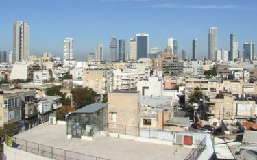 Tel Awiw, stolica startupów. Zaczynają w skromnych warunkach. Wieżowce to domena korporacji.