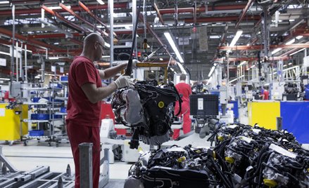 Kłopoty polskiej branży motoryzacyjnej. Fabryki redukują produkcję