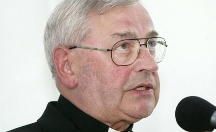 Bp Pieronek o ojcu Rydzyku i liście Sikorskiego