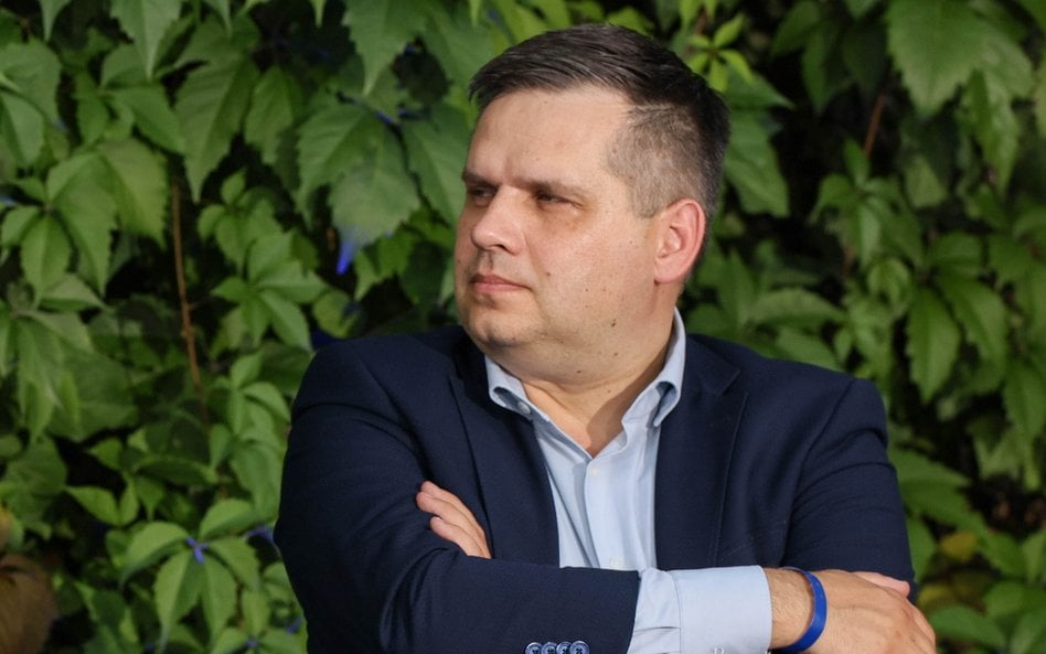 Ponad 85 weteranów frontowych zasiada już w rosyjskiej Dumie. To nie przypadek – uważa ppłk. rez. Ma