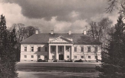 Pałac w Nowej Wsi w 1966 roku
