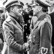 Galeazzo Ciano, szef włoskiej dyplomacji, i Joachim Ribbentrop podczas spotkania w sierpniu 1939 r.