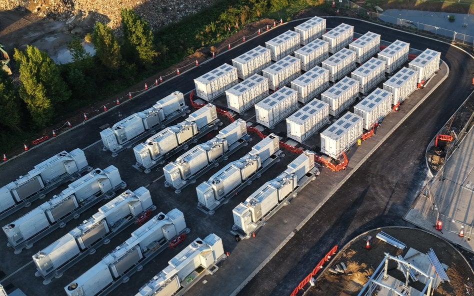 Droga do niezależności energetycznej: jak magazynowanie energii wspiera bezpieczeństwo dostaw