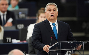 Orban w PE: Nie ulegniemy szantażowi