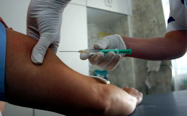 Sondaż: Przeciw grypie chce się zaszczepić co czwarty Polak