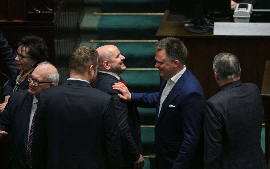Szymon Hołownia i Marcin Gosek (PiS) w Sejmie