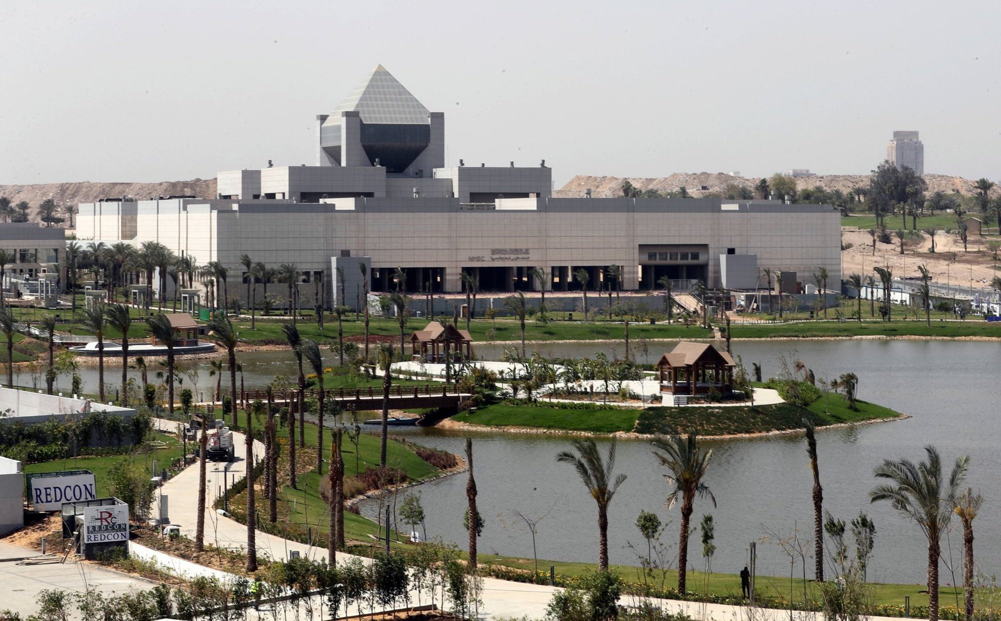 Nowa atrakcja Kairu. Największy park na Bliskim Wschodzie w miejscu wysypiska śmieci