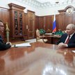 Władimir Putin udziela wywiadu rosyjskiemu propagandyście Pawłowi Zarubinowi
