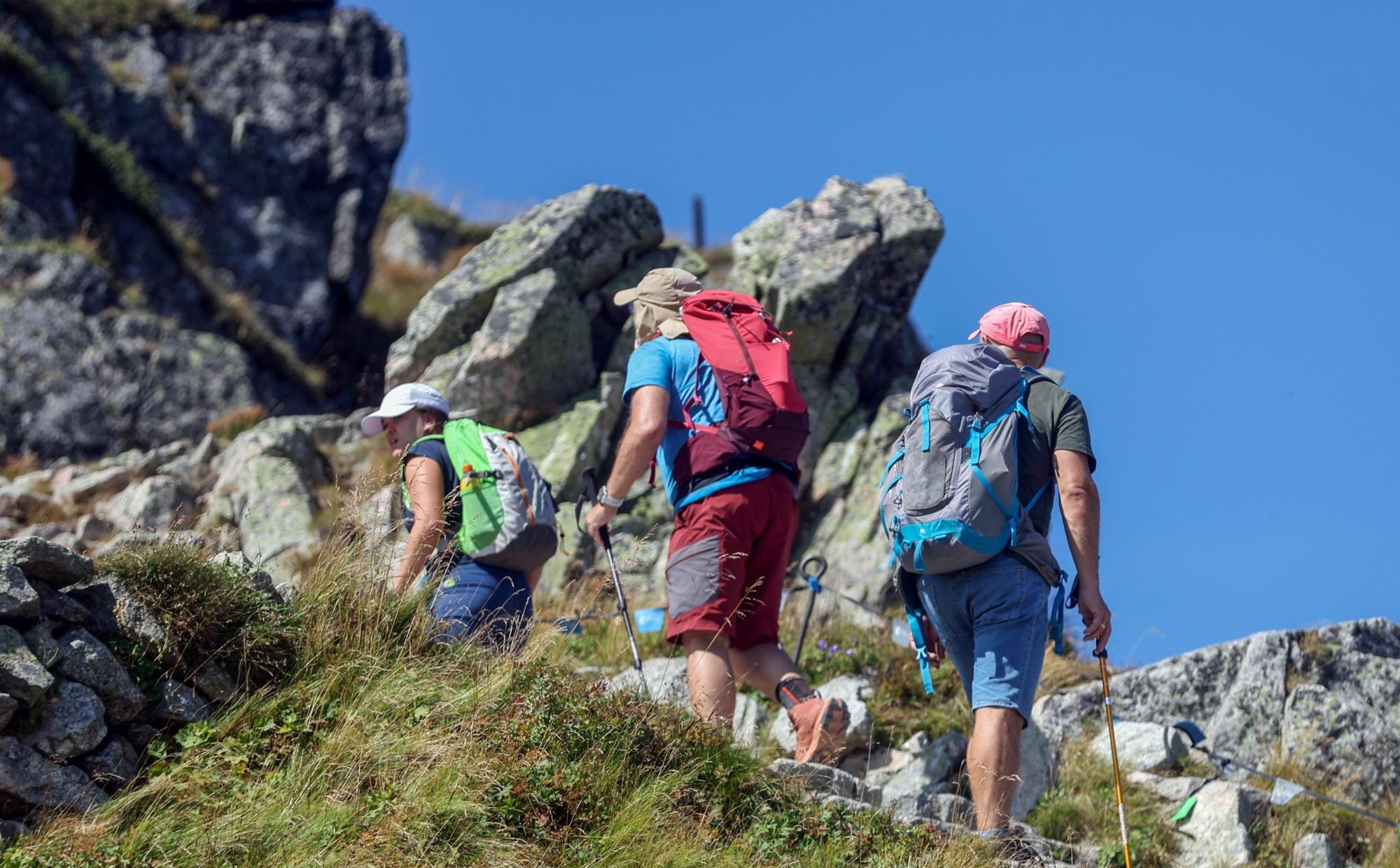 W Polsce góry, a za granica ciepłe morze - Polacy planują majówkę
