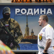 Billboard z rosyjskim żołnierzem i podpisem „Ojczyzna, której bronimy”.