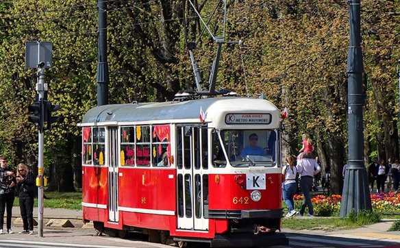 Zabytkowy tramwaj 15N zwany "parówką" ostatnio na torach kursował 8 marca