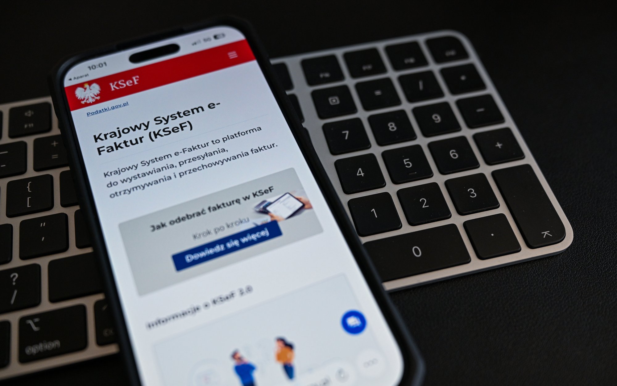 Pierwsza mailem, druga w KSeF. Podwójna faktura może być problemem dla sprzedawcy i nabywcy