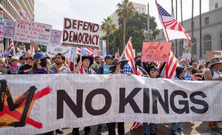 Los Angeles - po tygodniu starć z policją, tym razem pokojowa demontracja przeciw Donaldowi Trumpowi