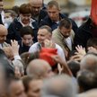 Sondaż: Duda przed Trzaskowskim o cienki włos