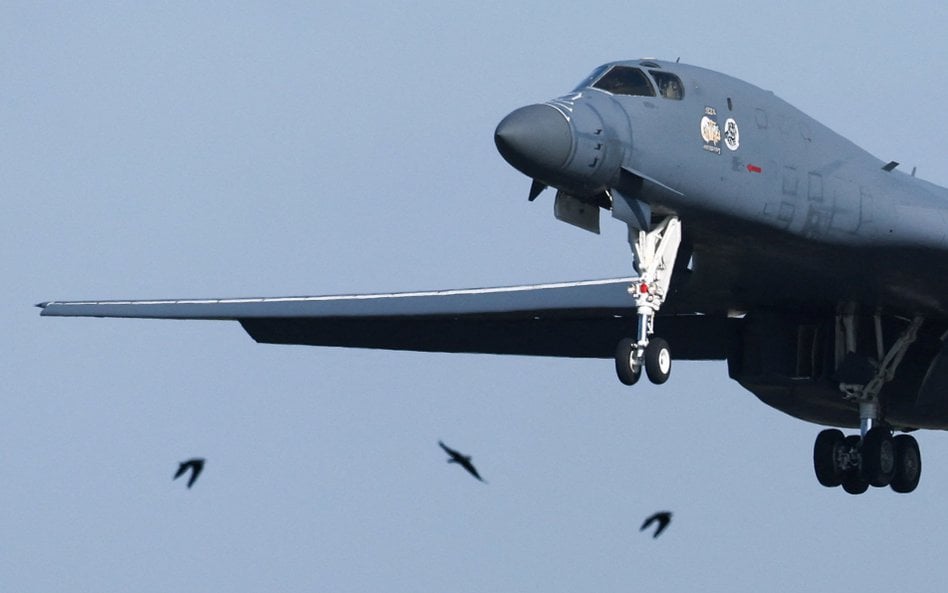 Amerykańskie lotnictwo przez najbliższe dni nie będzie brać na cel szefa MSZ Iranu