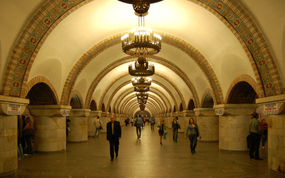 Wnętrza stacji metra Zołoti Worota w Kijowie.