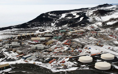Antarktyda: Na stacji badawczej odnaleziono martwych mężczyzn