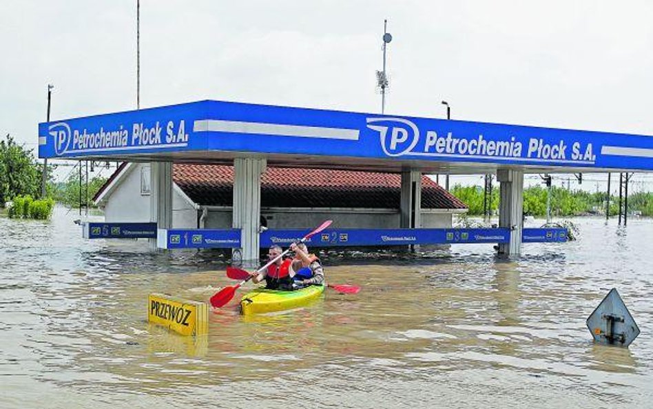 Pod wodą znalazło się pięć stacji PKN Orlen.