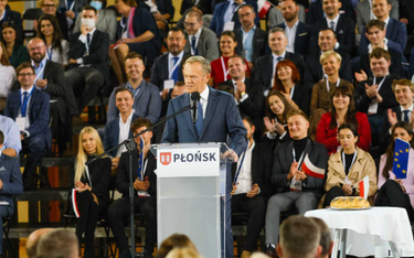 Tusk: Patriotyzm oznacza wielkie zadanie - utrzymania Polski w UE