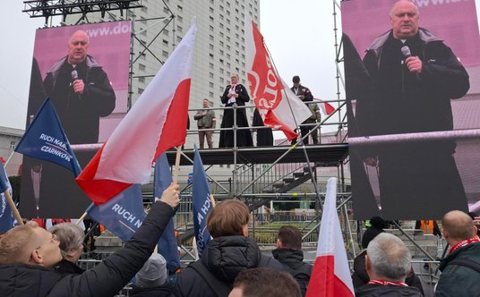 Rondo Dmowskiego, modlitwa przed rozpoczęciem Marszu Niepodległości