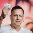 Peter Thiel w 2022 r. (na konferencji w Miami poświęconej bitcoinowi). Czy dysponując odpowiednim ka