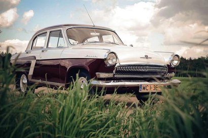 W dawnym ZSRR rządziły Wołgi (np. modele GAZ 21 i GAZ 24).