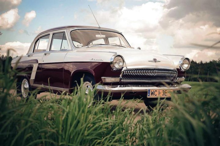 W dawnym ZSRR rządziły Wołgi (np. modele GAZ 21 i GAZ 24).