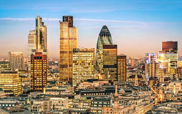 W ciągu trzech lat międzynarodowe banki przeniosły z londyńskiego City do reszty Unii Europejskiej a