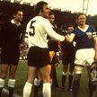 Powitanie kapitanów przed meczem RFN – NRD podczas mundialu w 1974 roku