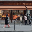 Butik Hermèsa w Paryżu.