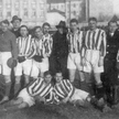 Cracovia (przed meczem z Admirą w Wiedniu, w roku 1920) była pierwszym klubem, który rozegrał zwycię