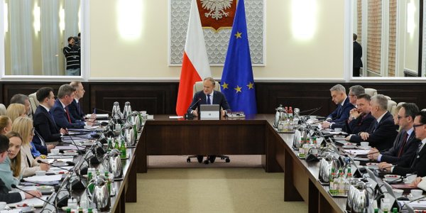 1 kwietnia wchodzą ważne zmiany w ZUS, emeryturach, KSeF i opłatach