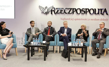 Uczestnicy debaty. Od lewej: Aleksandra Tarka (dziennikarka "Rz"), Tomasz Grunwald, Marcin Sidelnik,
