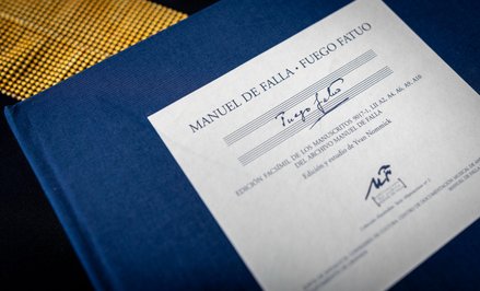 Faksmile rękopisu opery „Fuego fatuo”, Manuela de Falli