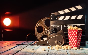 Program wydarzeń przygotowano z myślą o osobach, które szukają w kinie czegoś więcej niż tylko czyst