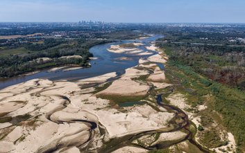 Według najnowszych prognoz poziom Wisły spadnie do 4 centymetrów