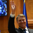 Prezydent Klaus Iohannis stanął przed wyborem: impeachment lub wstrzymanie walki z korupcją.